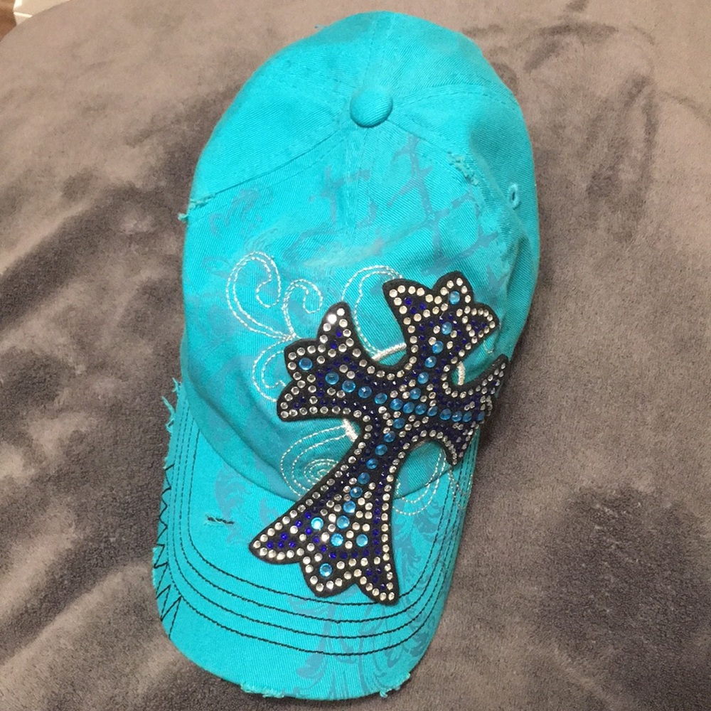 Teal hat